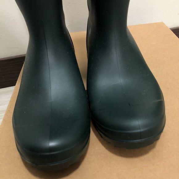 UGG Shelby Rainboots in Matte Olive - Picture 9 of 13